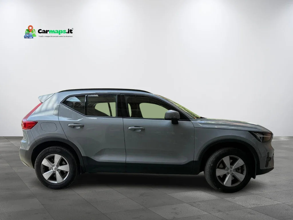 Volvo XC40 B3 automatico Plus Dark