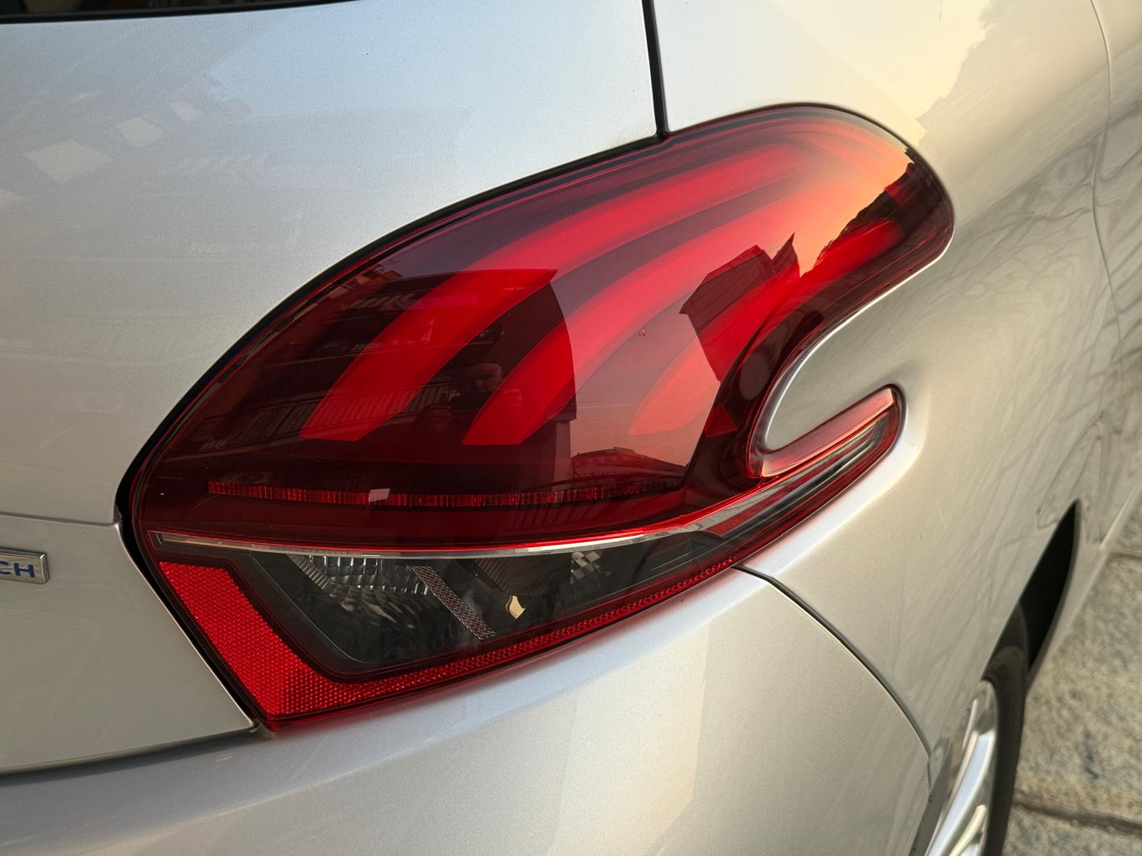 Peugeot 208 PureTech 82 5p. GPL Active