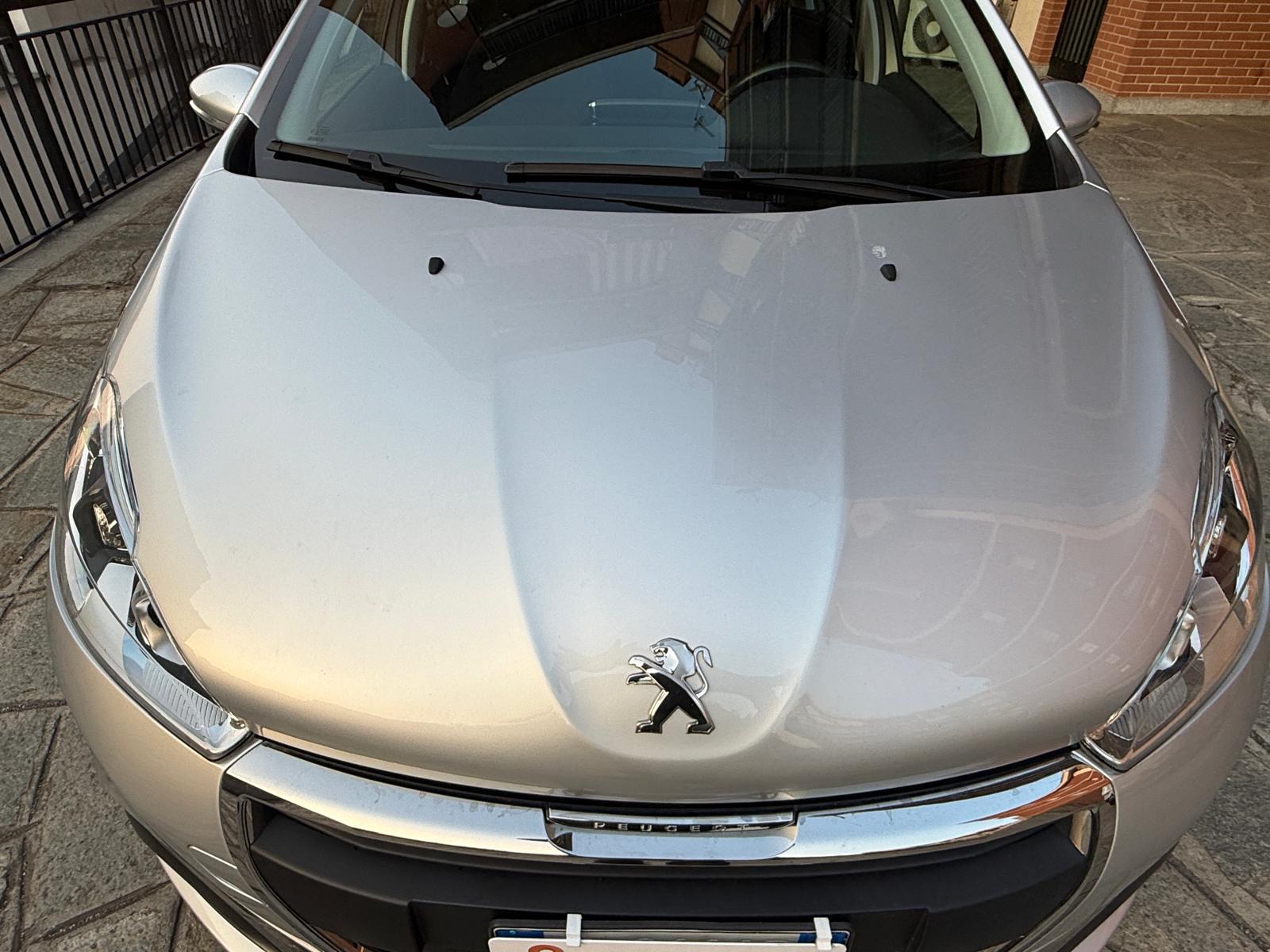 Peugeot 208 PureTech 82 5p. GPL Active