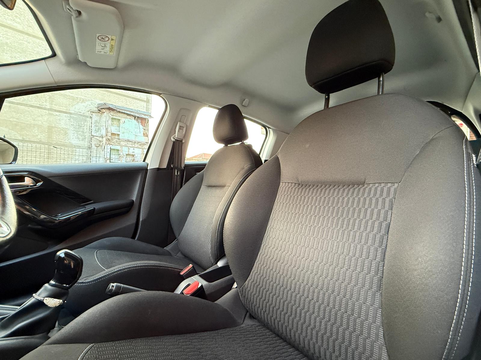 Peugeot 208 PureTech 82 5p. GPL Active