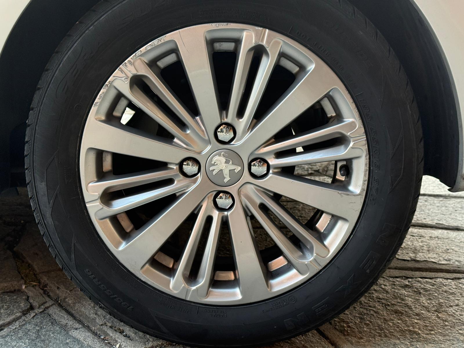 Peugeot 208 PureTech 82 5p. GPL Active