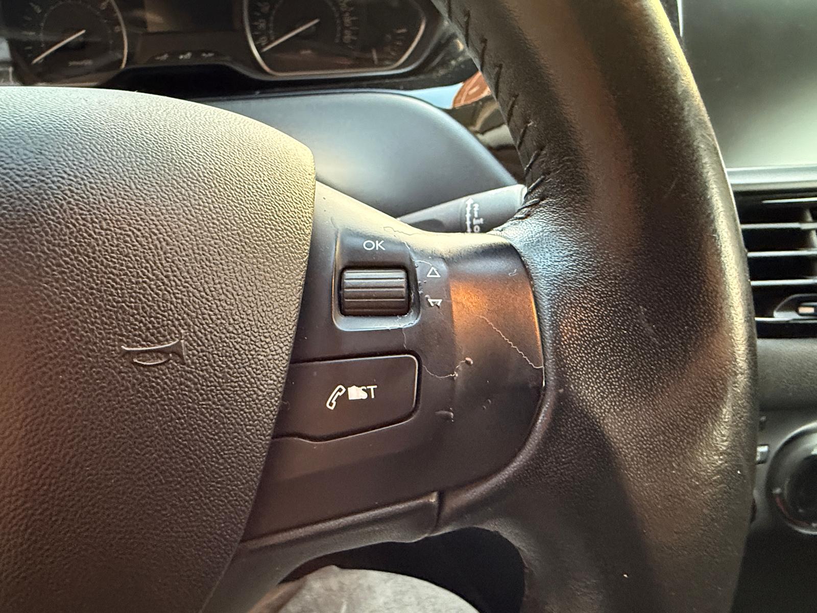 Peugeot 208 PureTech 82 5p. GPL Active