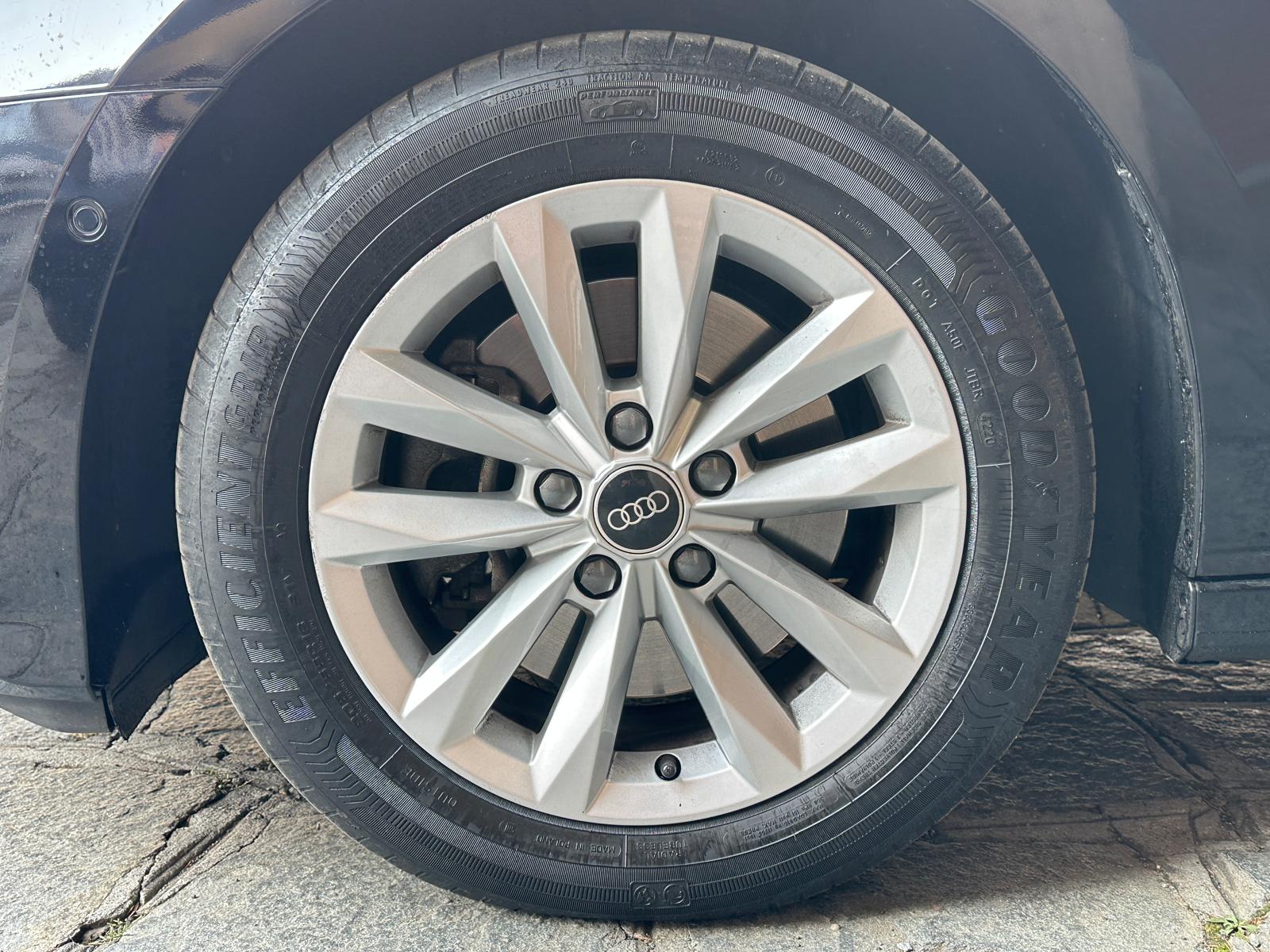 Audi A3 SPB 30 TFSI Business