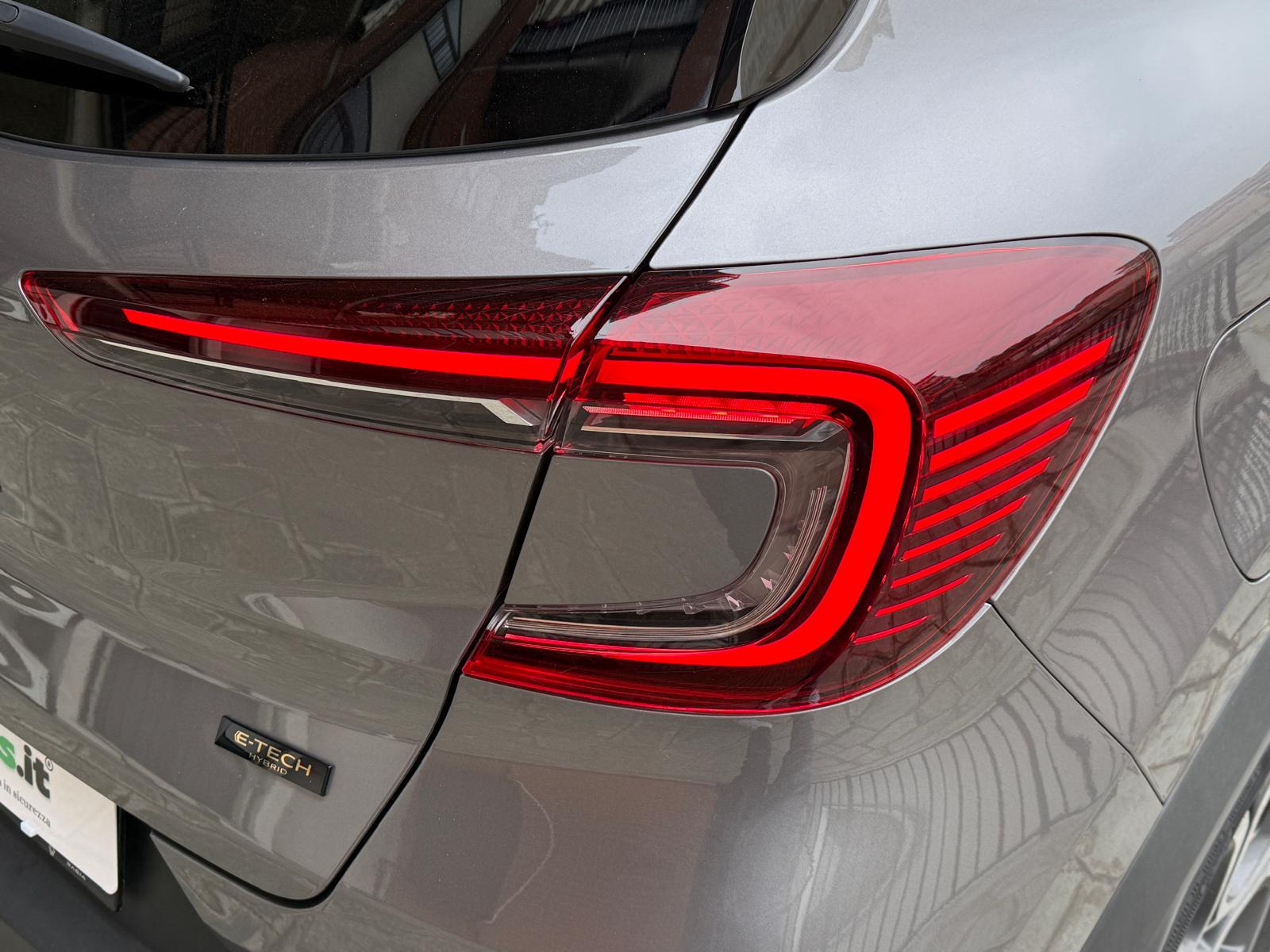 Renault Captur Full Hybrid E-Tech 145 CV Techno