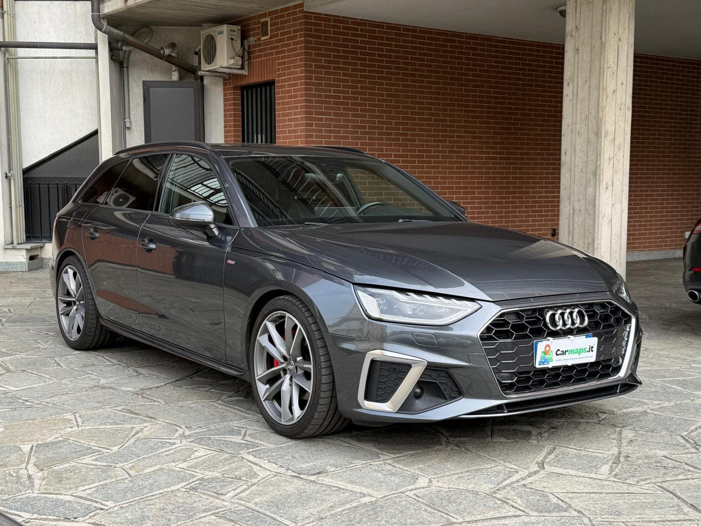 A4 Avant 40 TFSI quattro S Tronic S line Edition
