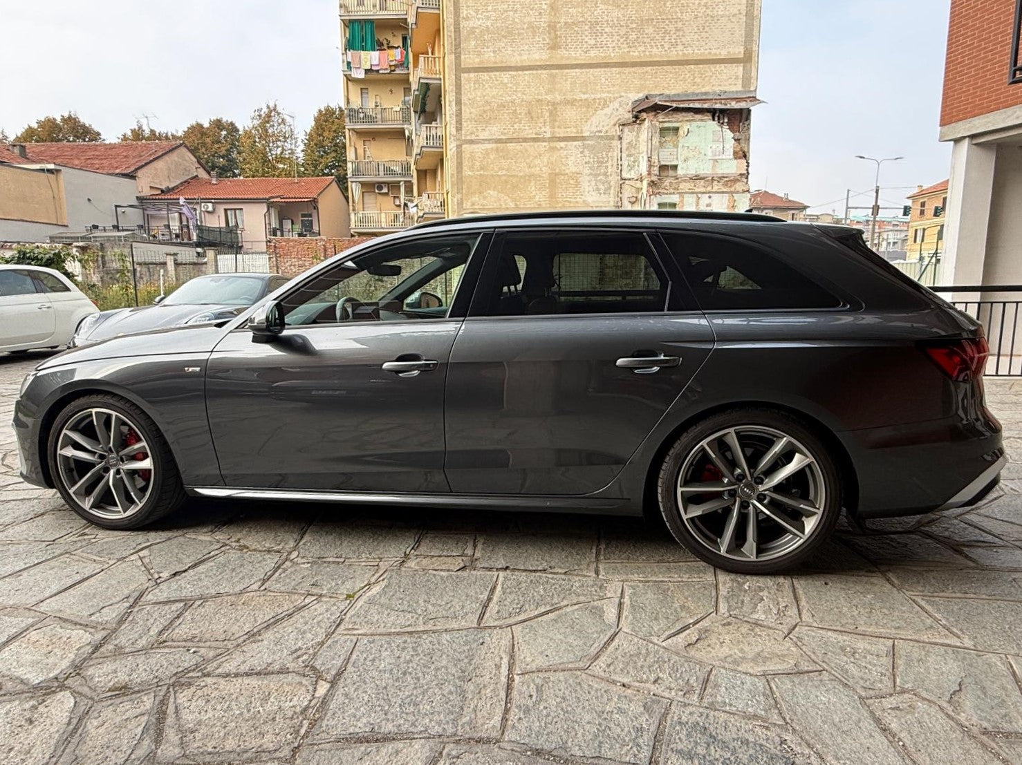 A4 Avant 40 TFSI quattro S Tronic S line Edition