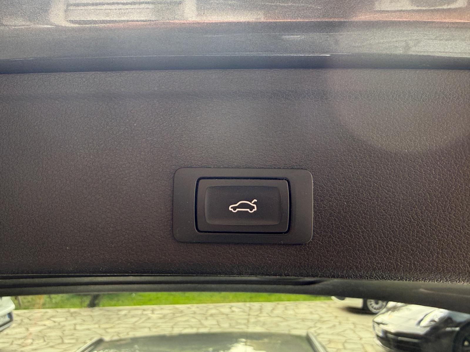 A4 Avant 40 TFSI quattro S Tronic S line Edition