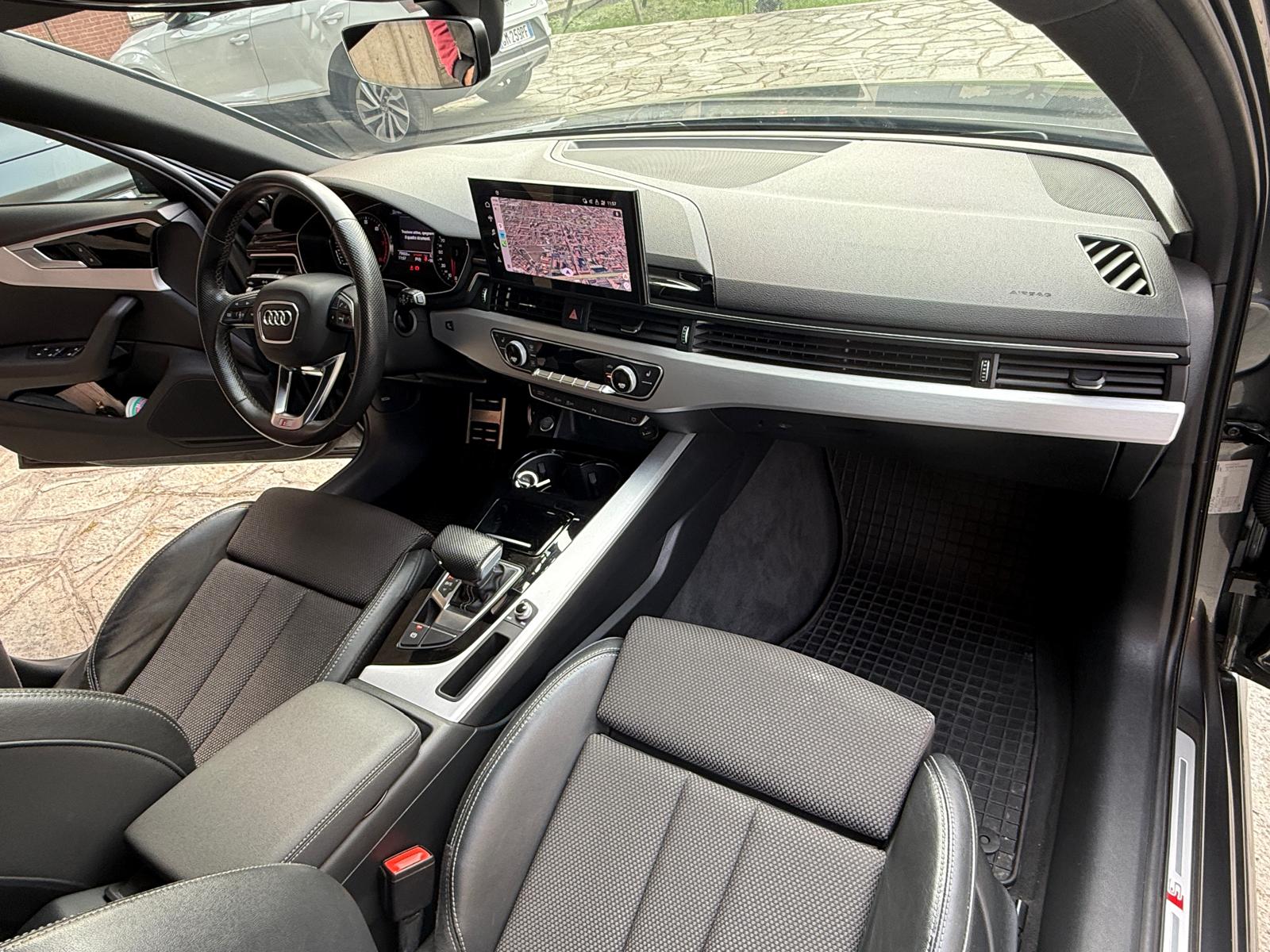 A4 Avant 40 TFSI quattro S Tronic S line Edition