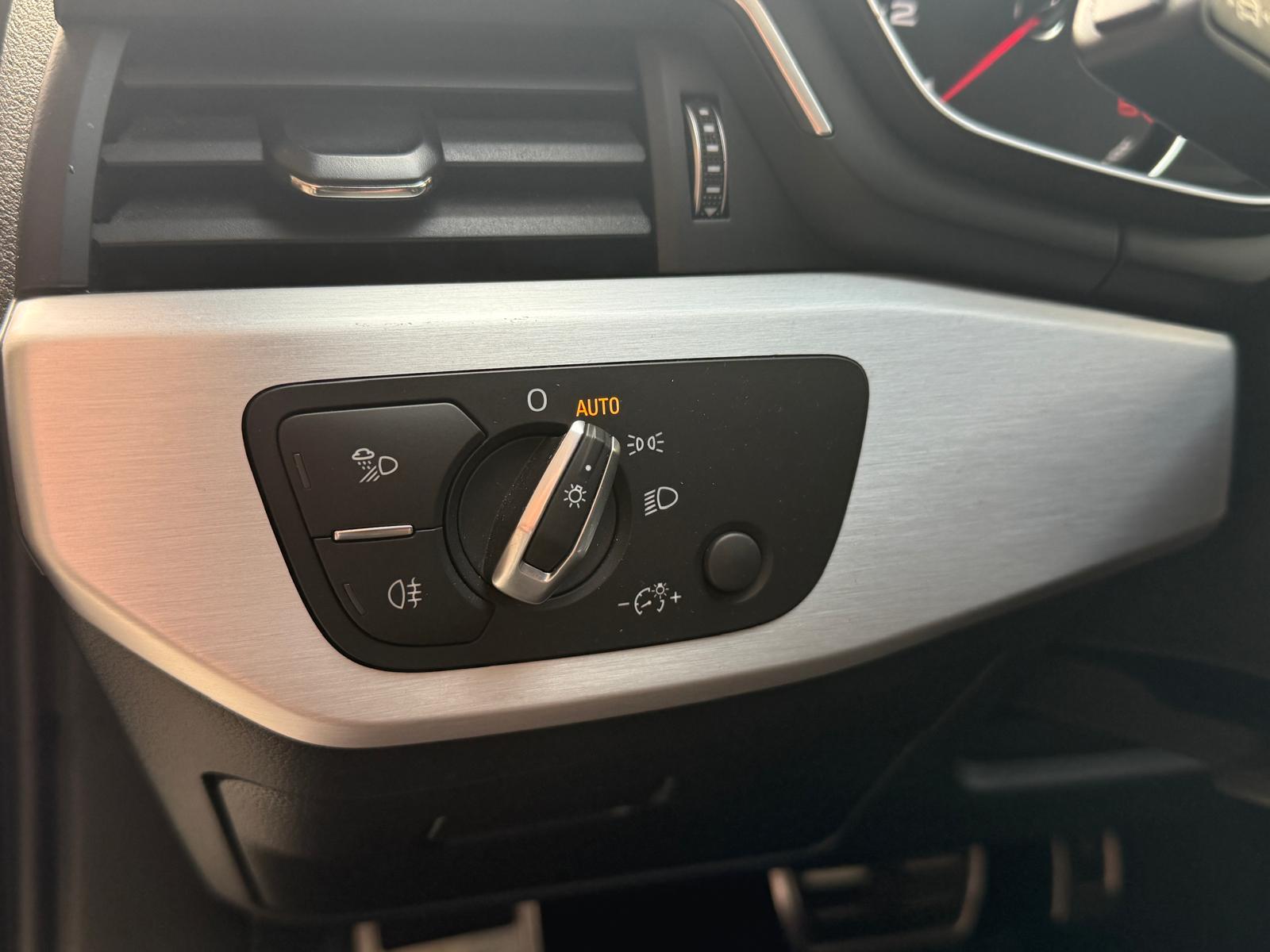 A4 Avant 40 TFSI quattro S Tronic S line Edition