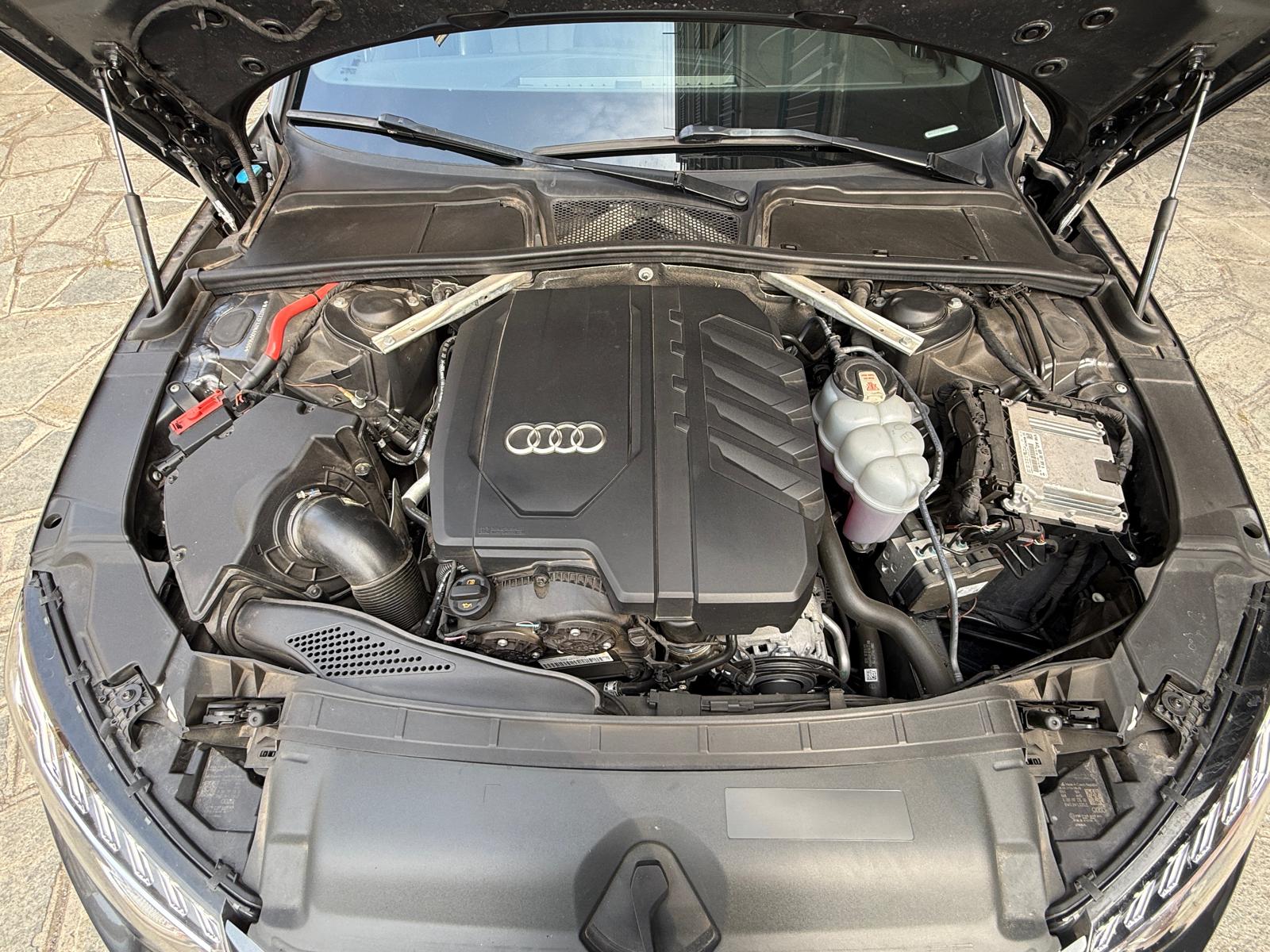 A4 Avant 40 TFSI quattro S Tronic S line Edition