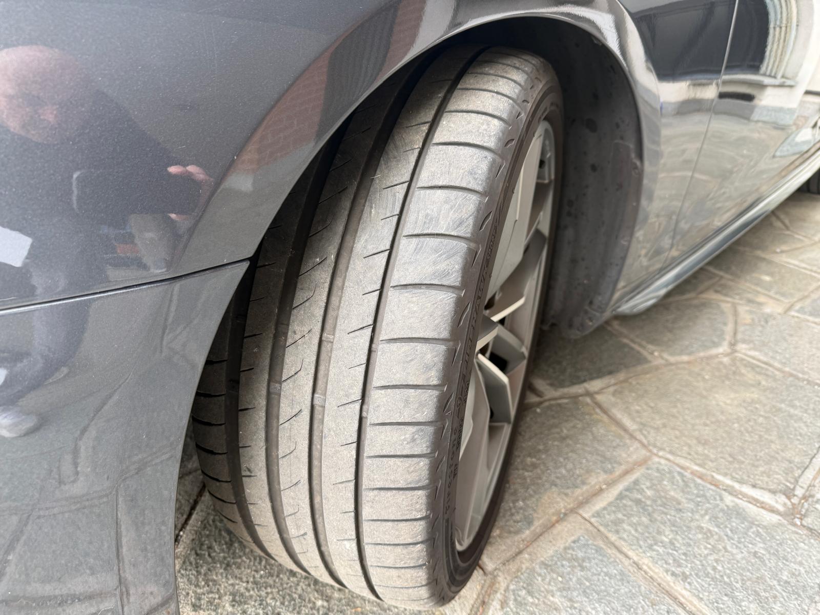 A4 Avant 40 TFSI quattro S Tronic S line Edition