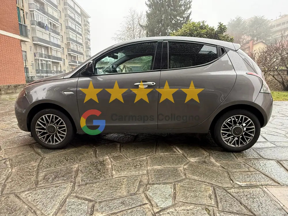 Lancia Ypsilon 1.0 firefly hybrid Gold s&s 70cv