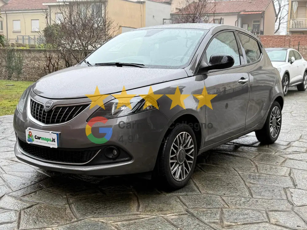 Lancia Ypsilon 1.0 firefly hybrid Gold s&s 70cv