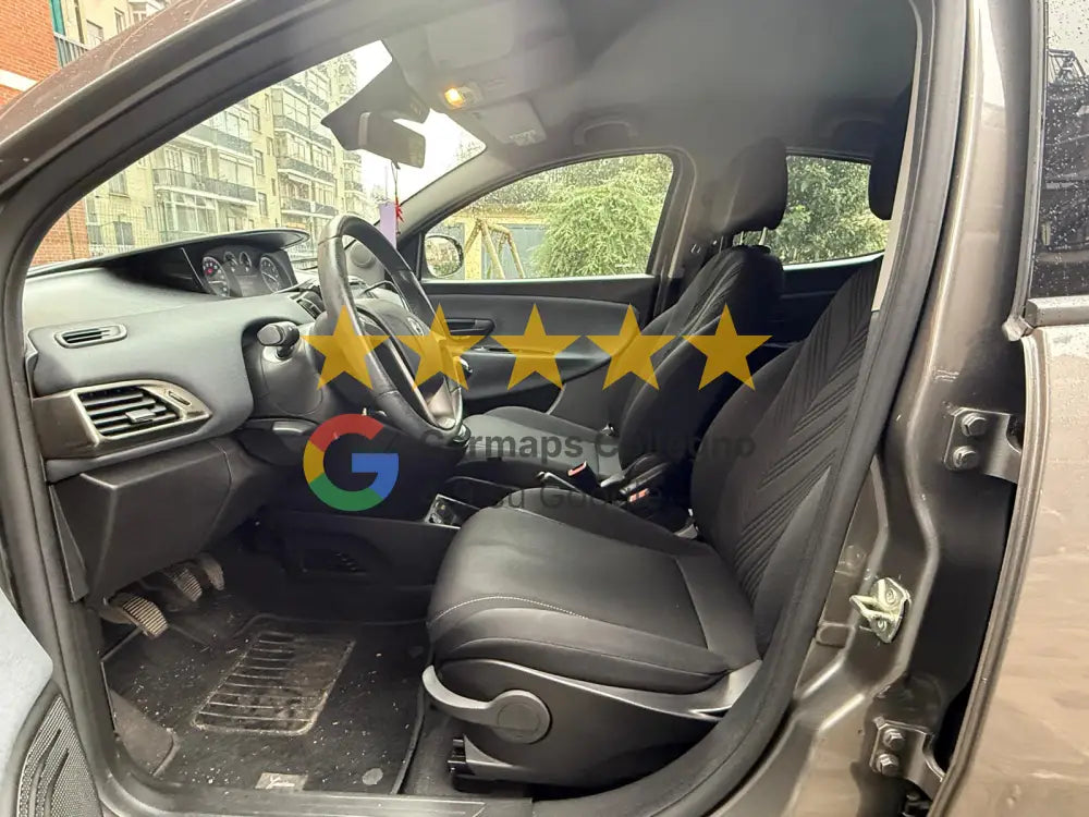 Lancia Ypsilon 1.0 firefly hybrid Gold s&s 70cv