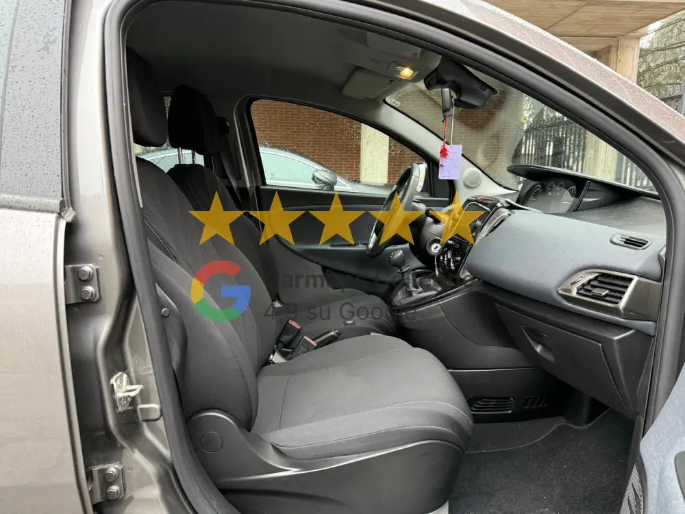 Lancia Ypsilon 1.0 firefly hybrid Gold s&s 70cv