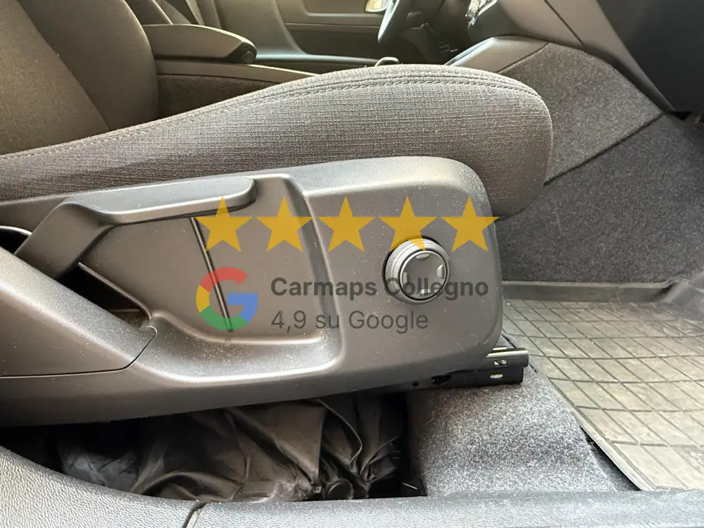 Volvo XC40 B3 automatico Plus Dark