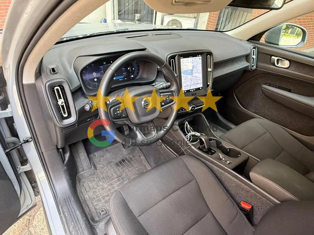 Volvo XC40 B3 automatico Plus Dark